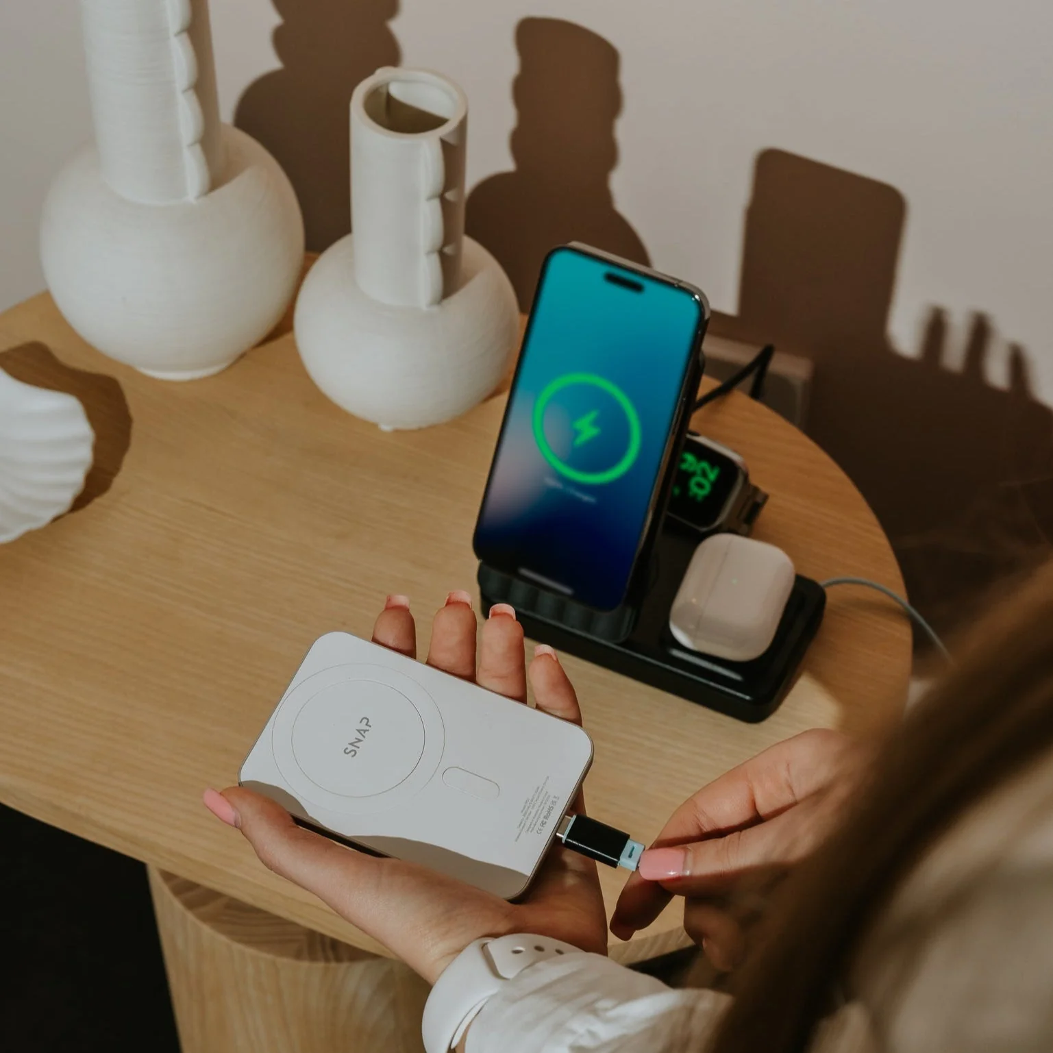 PowerBase 4 - 5 in 1 Charging Station - Image 14