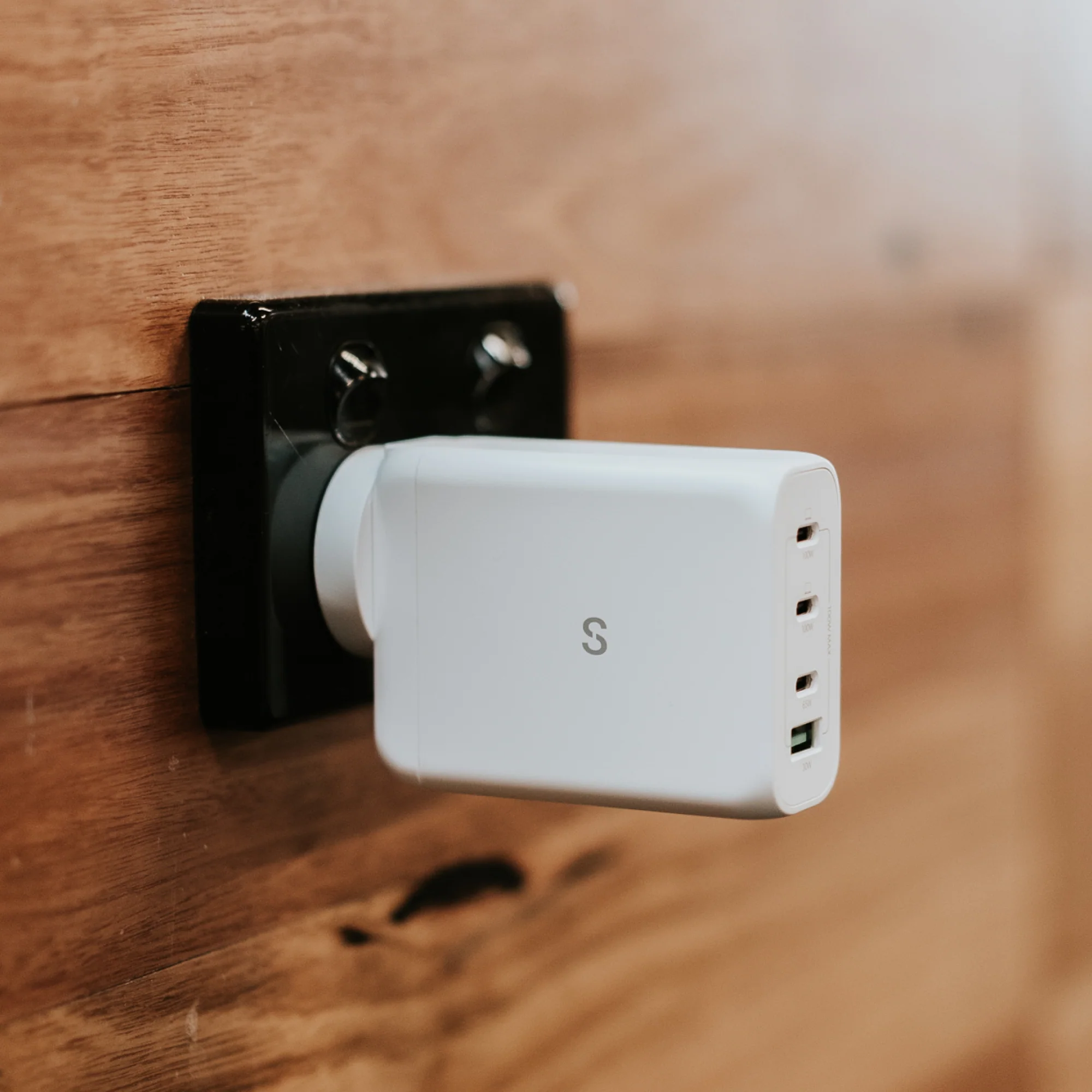 PowerOne - Universal Charging Kit - Image 11