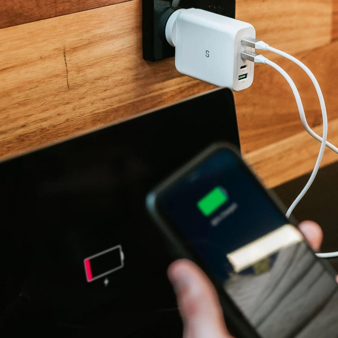 PowerOne - Universal Charging Kit - Image 6