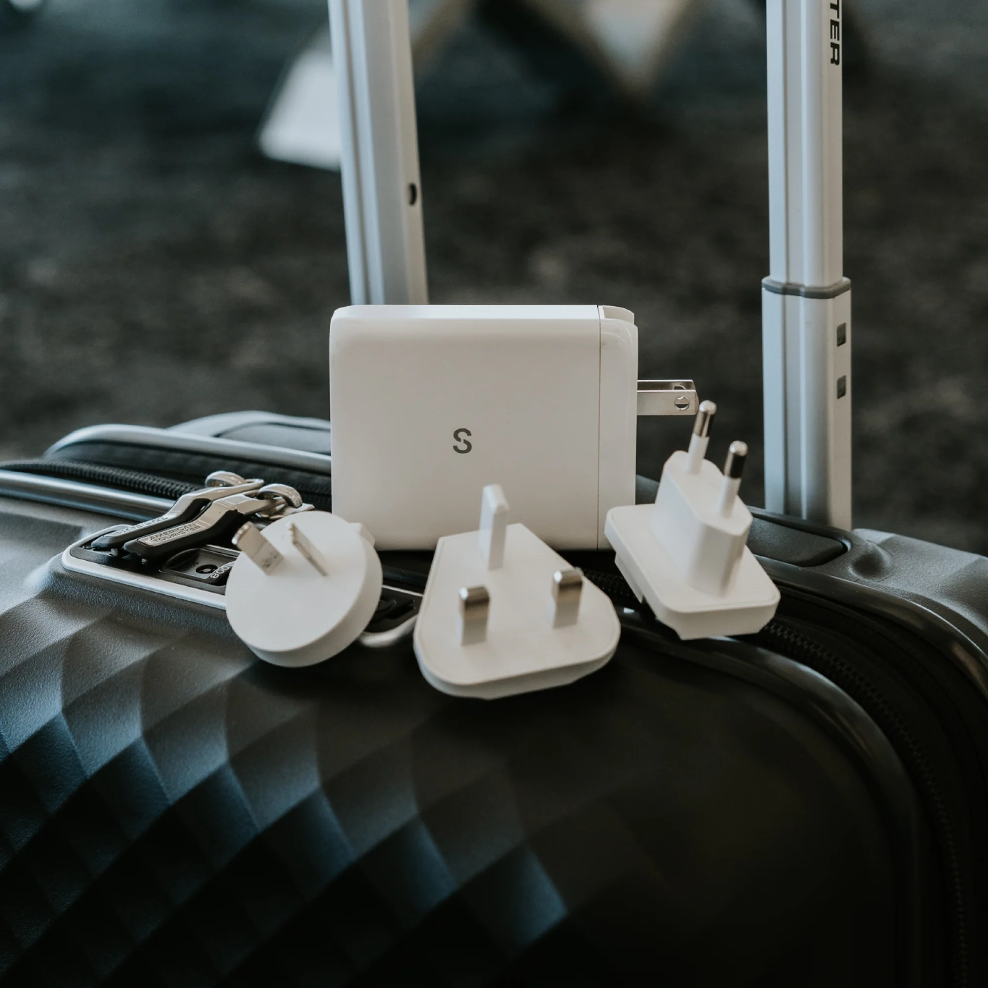 PowerOne - Universal Charging Kit - Image 9