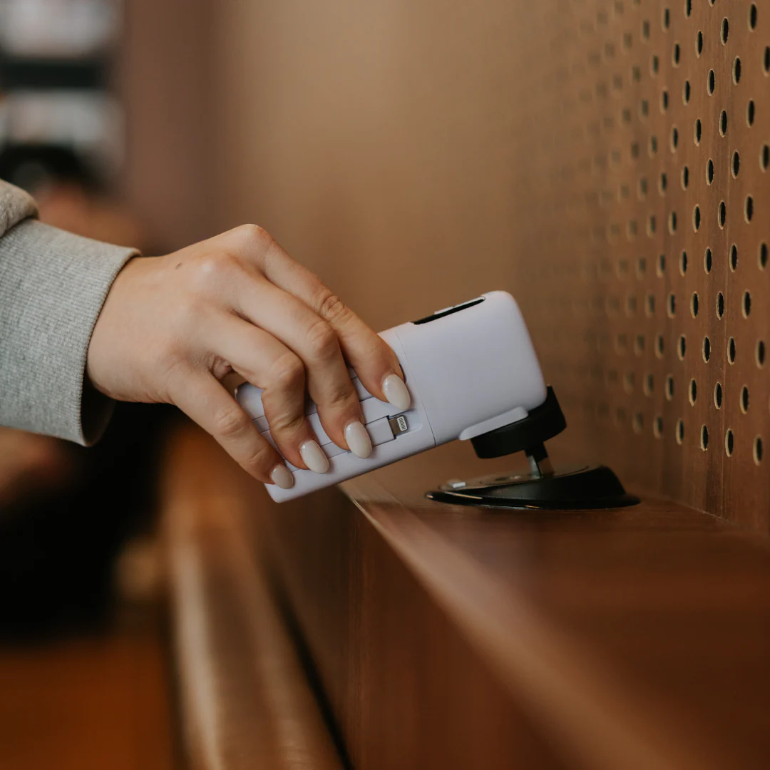 10,000mAh Slim Travel Power Bank - Image 8