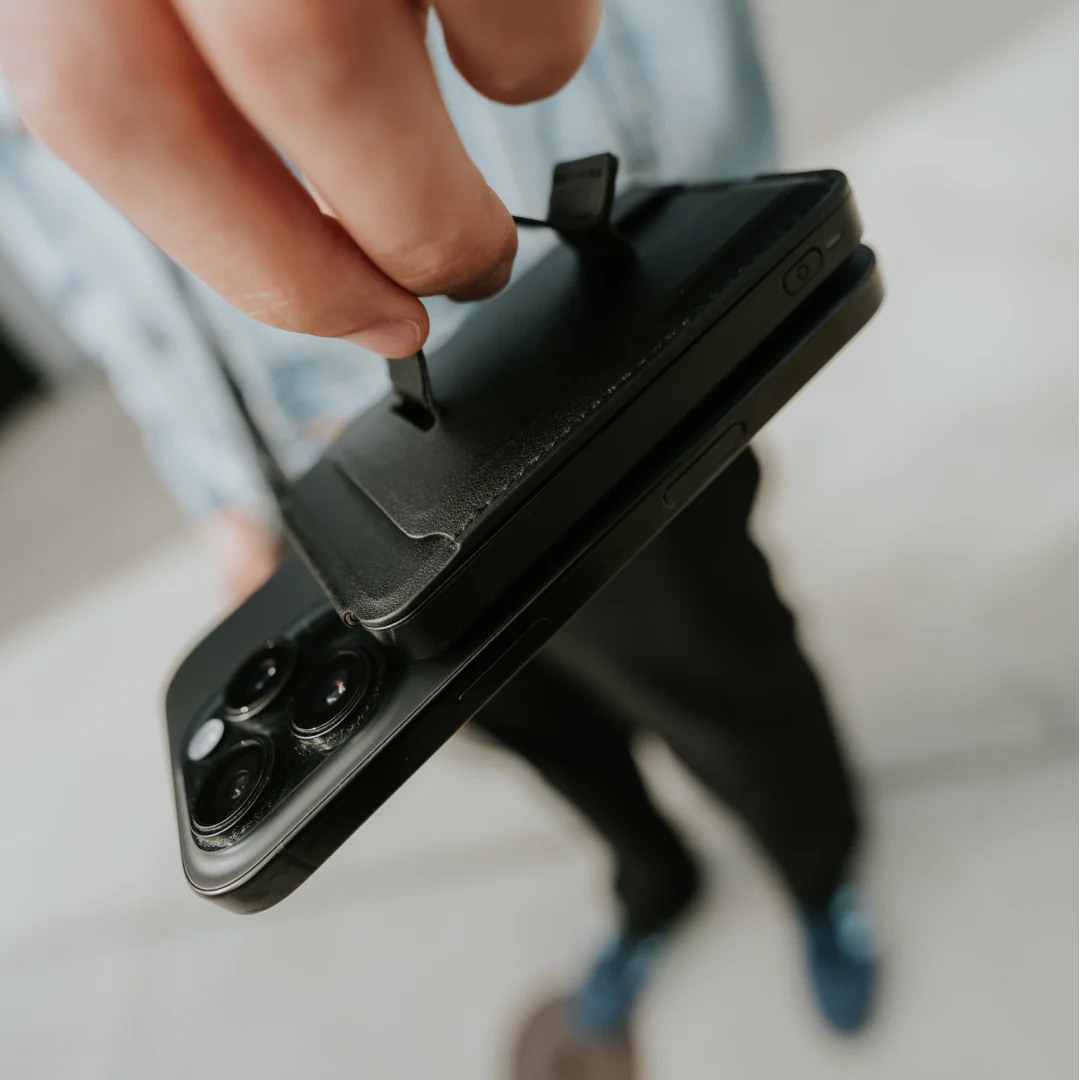 SnapWallet - 5 in 1 Wallet Power Bank - Image 12